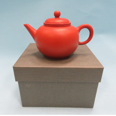 手拉坯茶壺